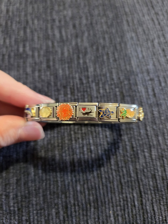 Jewelry - Italian Charm Link Bracelet Tropical Beach And Travel Theme NEW
